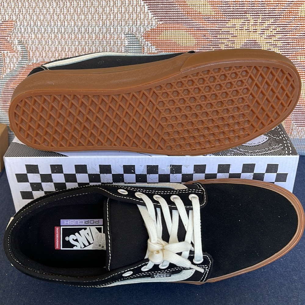 Vans Men’s Chukka Low Sid
Black/Gum
VN0A5KQZB9M Snickers - Picture 4 of 16